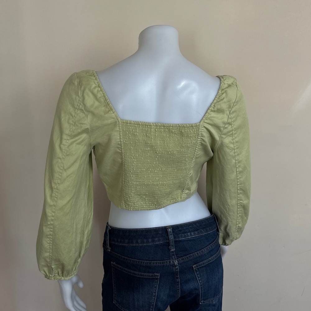 Babaton - Hadwyn Blouse. Cropped puff-sleeve blouse in Pistachio green. Large - Picture 4 of 10